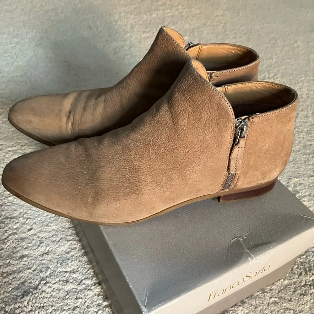 FRANCO SARTO Kingston Bootie in Mushroom 10
